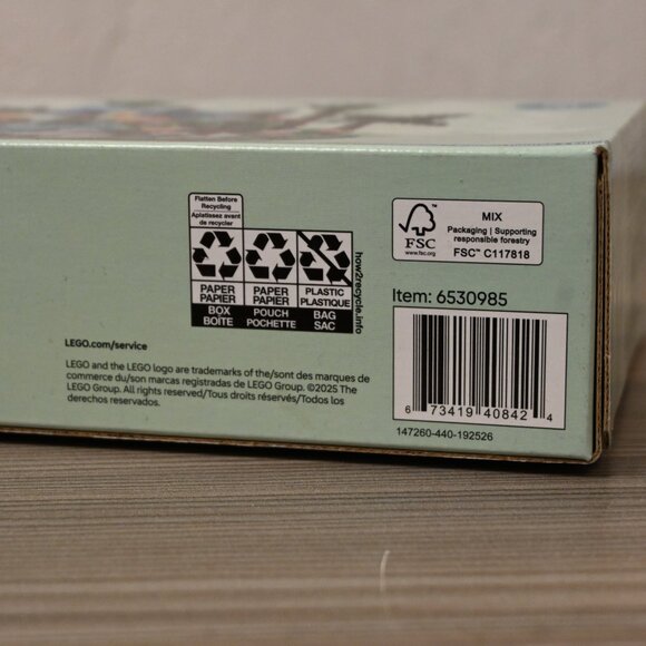 LEGO 40782 Tropical Rainforest Diorama Limited Edition Set - Picture 5 of 6